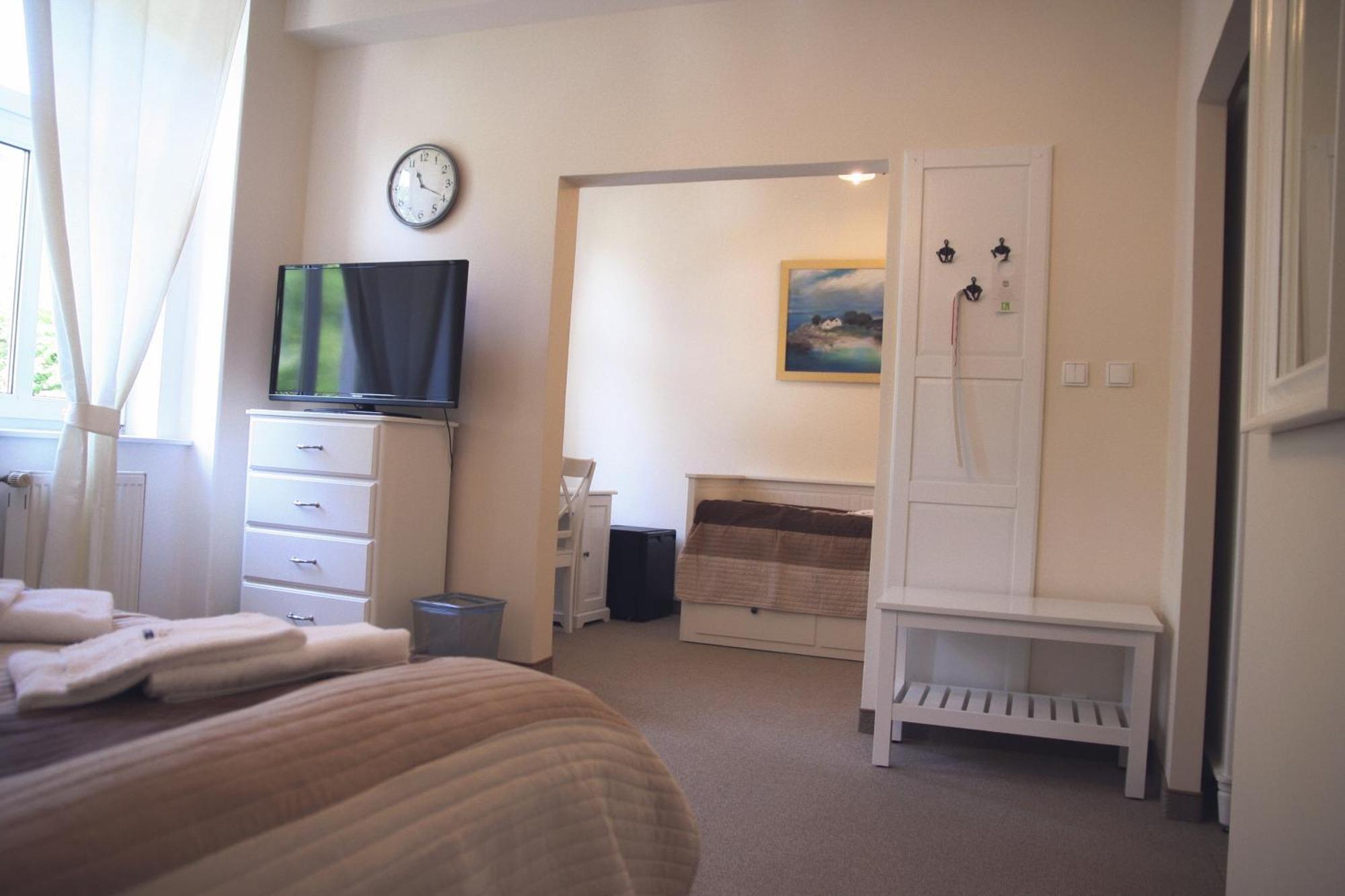 Hotel St.Michael Karlsbad Rum bild