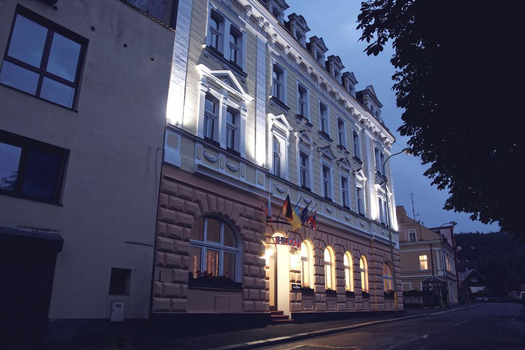 Hotel St.Michael Karlsbad Exteriör bild